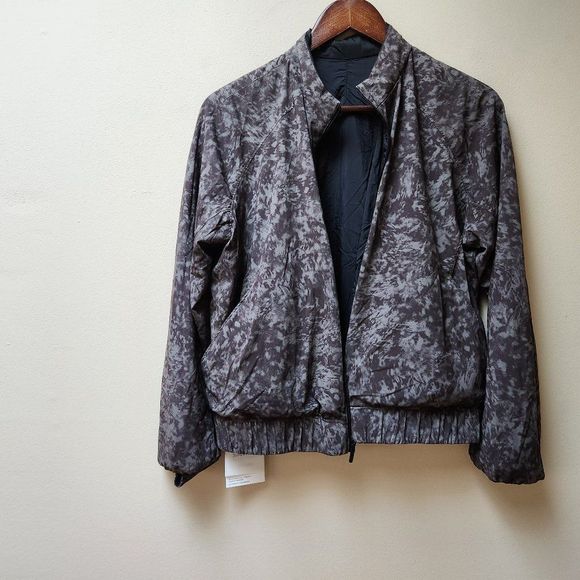 Lululemon Bombs Away Jacket / reversible - Picture 5 of 8